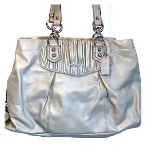 💯Authentic COACH HANDBAG 👜